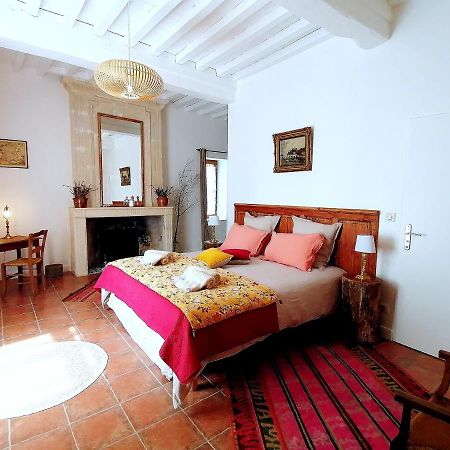 Domaine De Gaia, Piscine, Petanque, Ping Pong, Proche Saint-Emilion Bed & Breakfast Guillac  Exterior photo