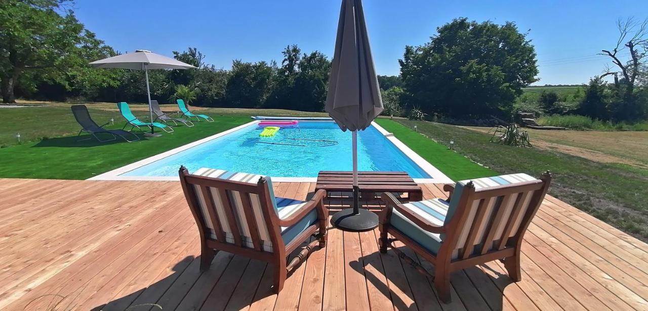 Domaine De Gaia, Piscine, Petanque, Ping Pong, Proche Saint-Emilion Bed & Breakfast Guillac  Exterior photo