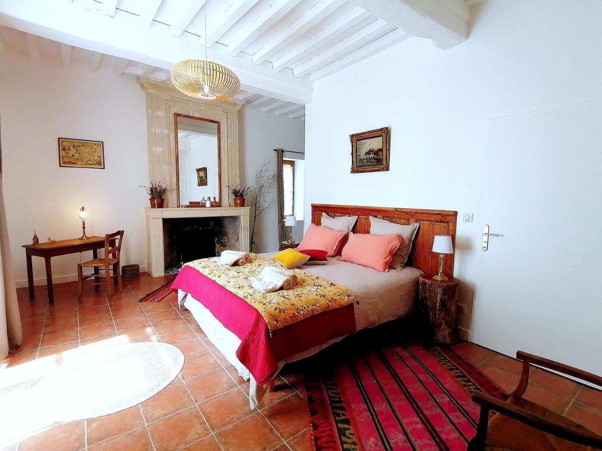 Domaine De Gaia, Piscine, Petanque, Ping Pong, Proche Saint-Emilion Bed & Breakfast Guillac  Exterior photo