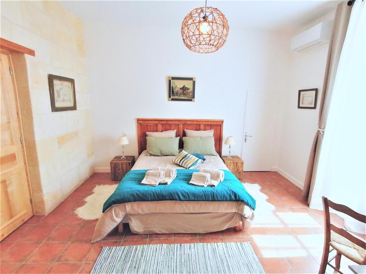 Domaine De Gaia, Piscine, Petanque, Ping Pong, Proche Saint-Emilion Bed & Breakfast Guillac  Exterior photo